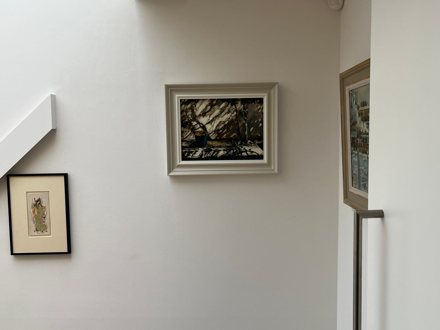 Blue Garden Pot, Strong Sunlight