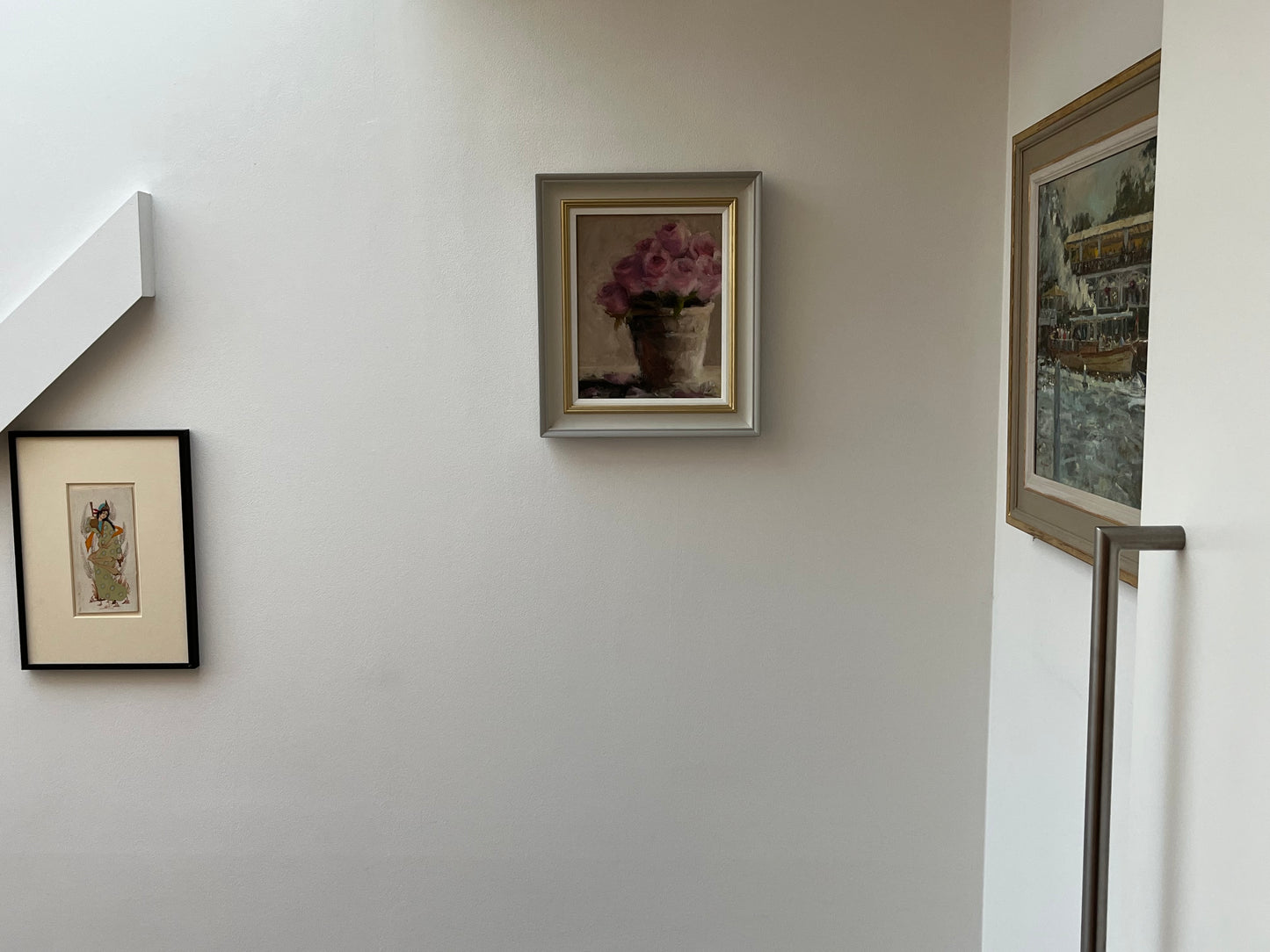 Rose and Leaf Pot in Light